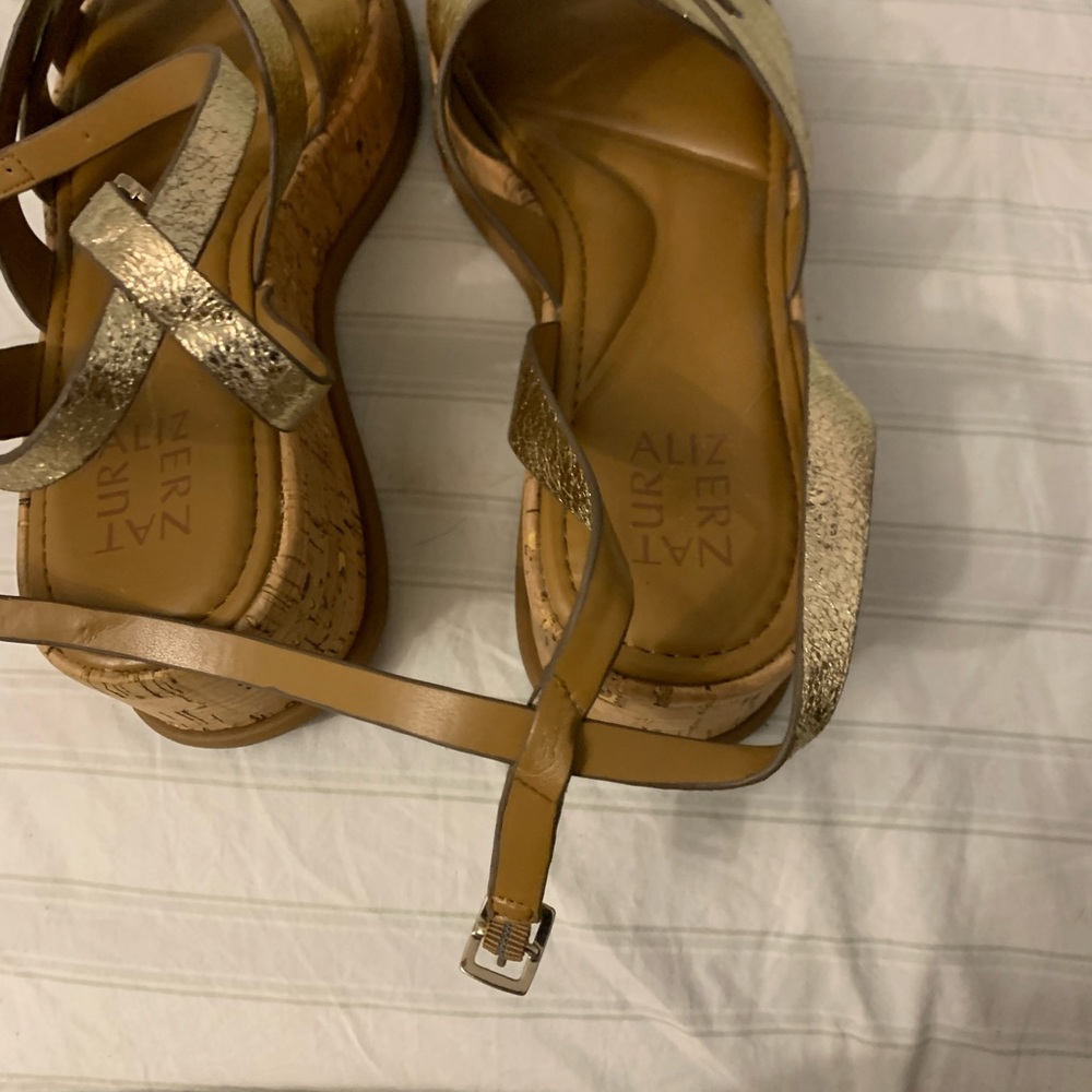 Naturalizer Riley Platform Sandal - Picture 3 of 8